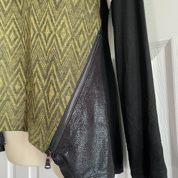 Patrizia Luca Sleek Knit Long Sleeve Top Zipper flare sides - NWT - Picture 5 of 14